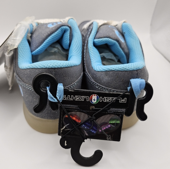Flash lights sneakers shoes - Picture 5 of 7